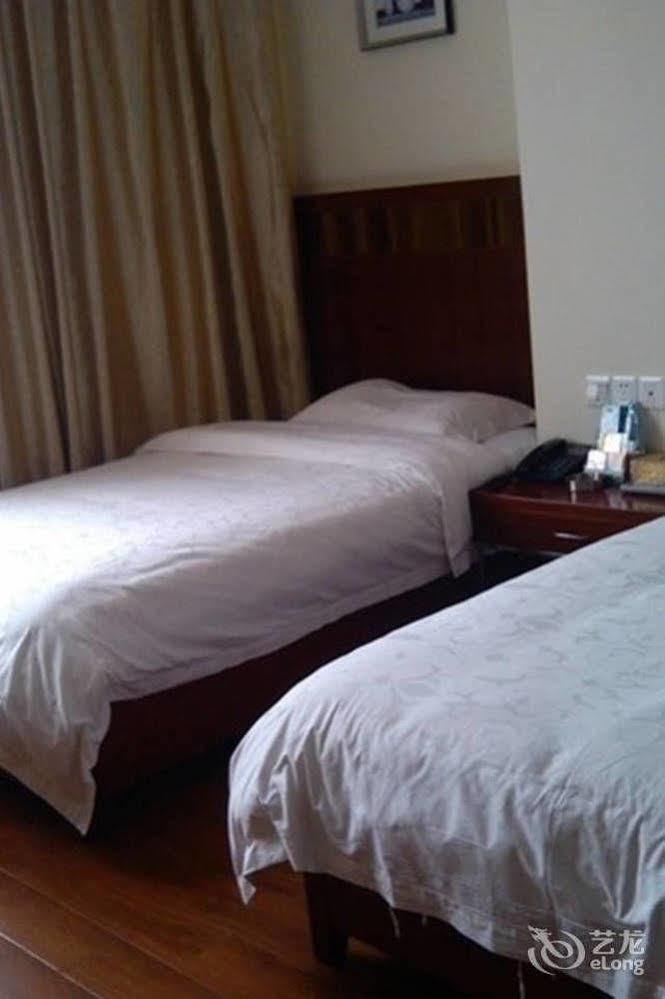 Zhenhai  Zhanjiang Joyful Hotel المظهر الخارجي الصورة